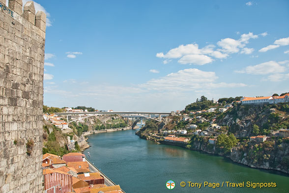 Oporto (703 visits) Oporto